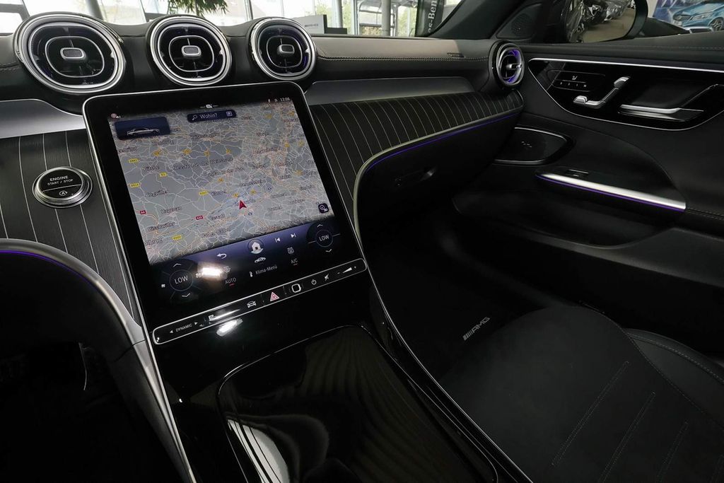 Mercedes-Benz C 300 2025