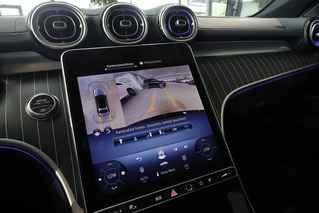 Mercedes-Benz C 300 2025