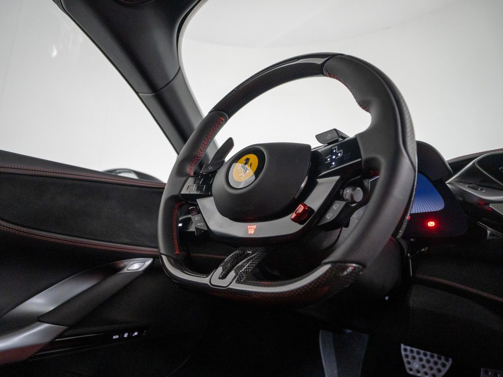 Ferrari SF90 2024