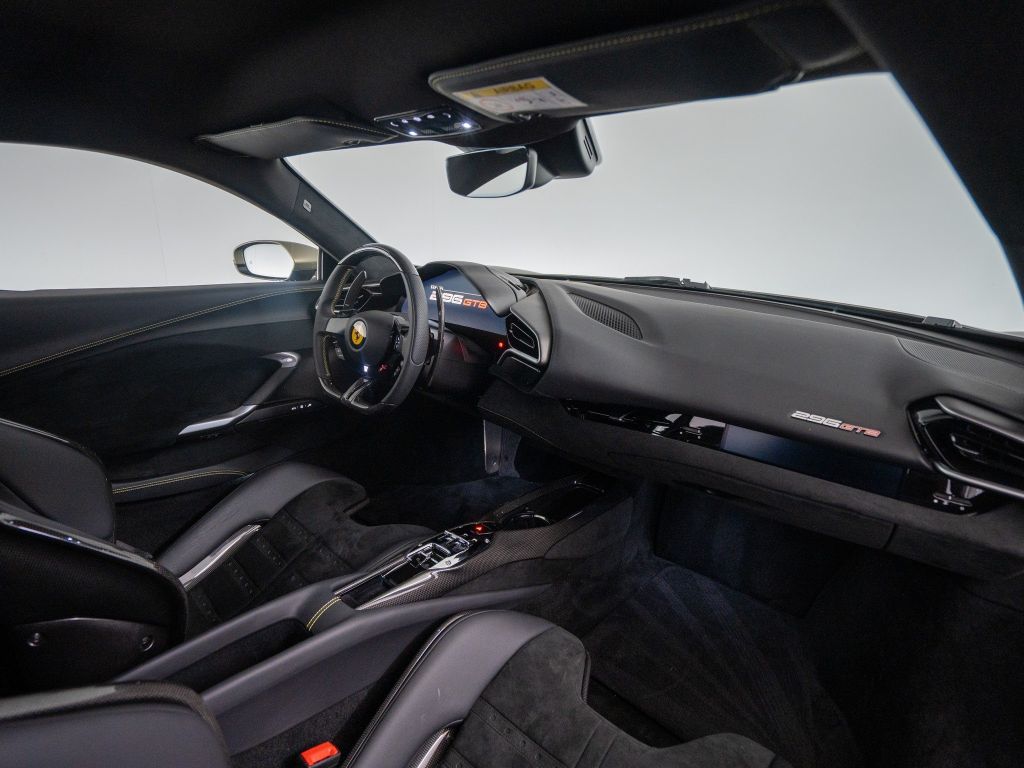 Ferrari 296 GTB 2024