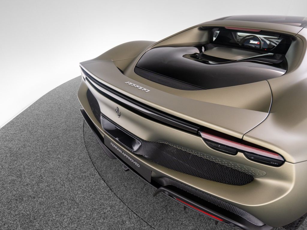 Ferrari 296 GTB 2024