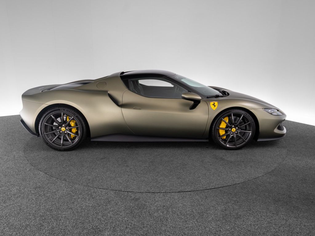 Ferrari 296 GTB 2024