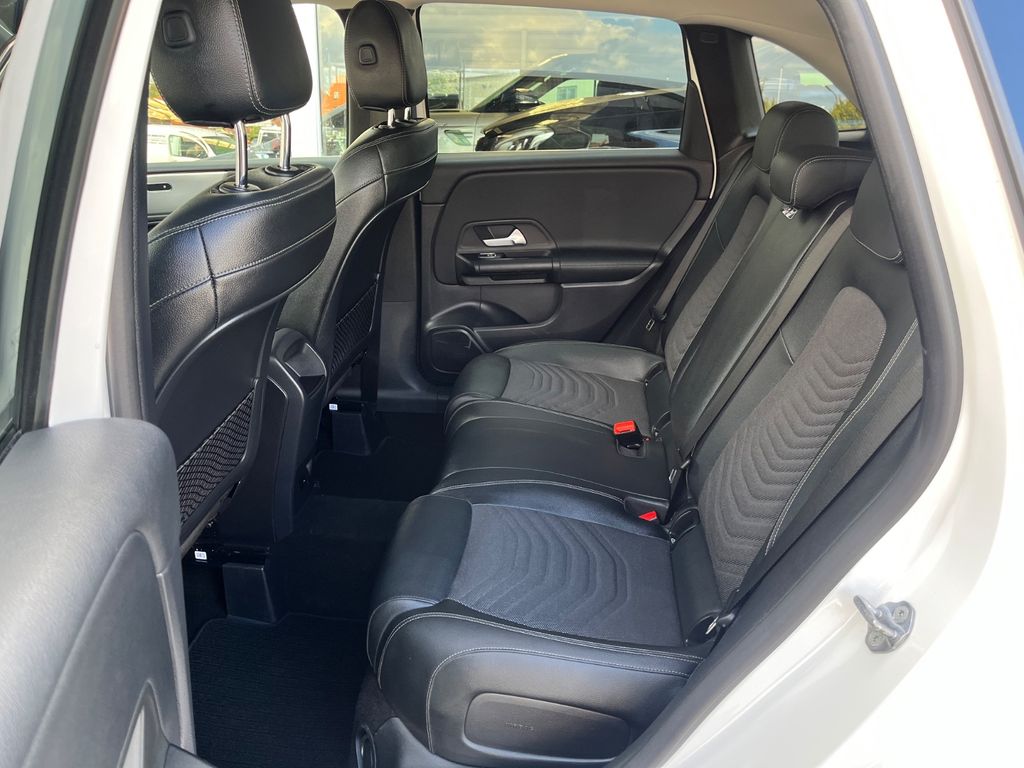 Mercedes-Benz B 180 2021