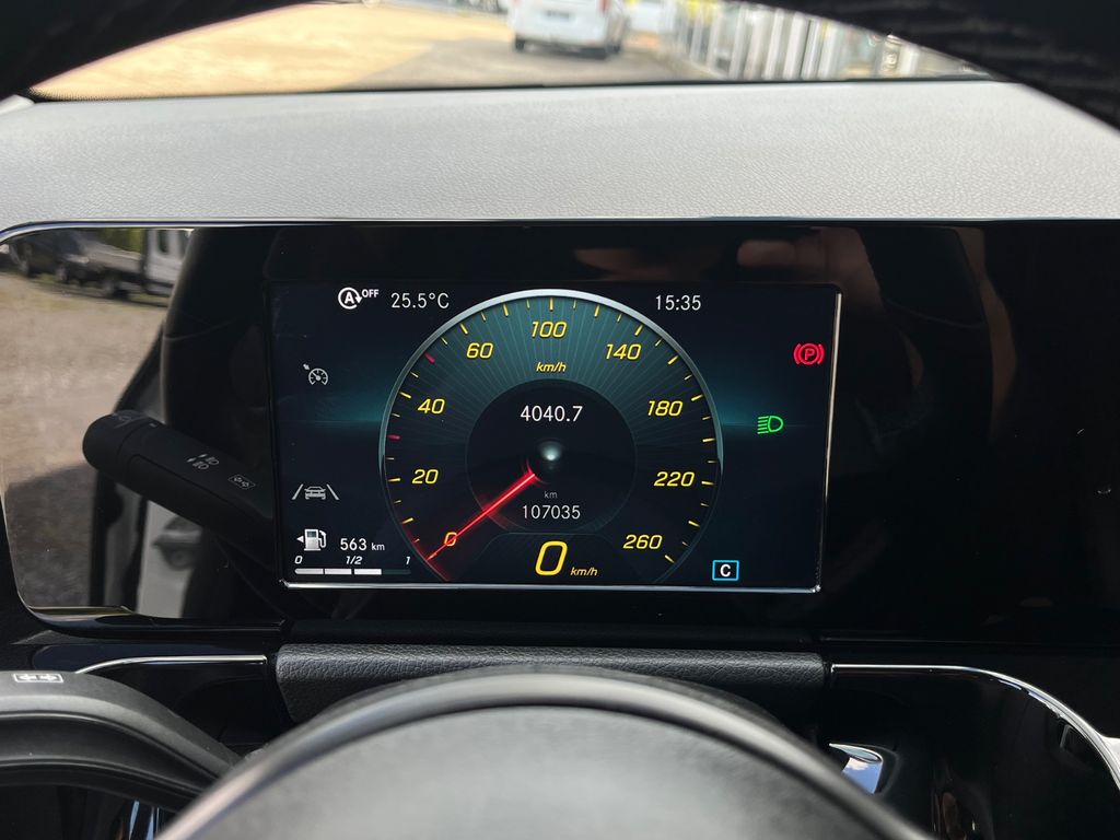 Mercedes-Benz B 180 2021