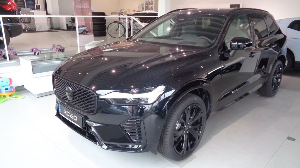 Volvo XC60 2025
