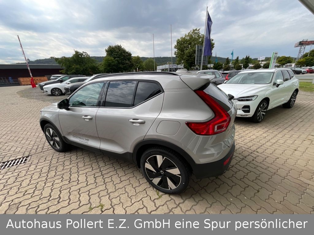 Volvo XC40 2025