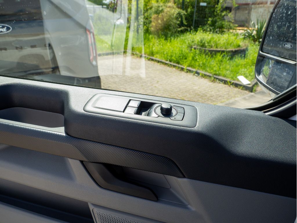 Ford Transit Custom 2025