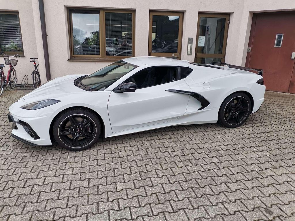 Corvette C8 2025