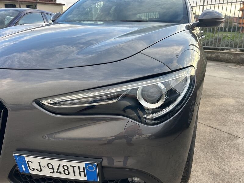 Alfa Romeo Stelvio 2022