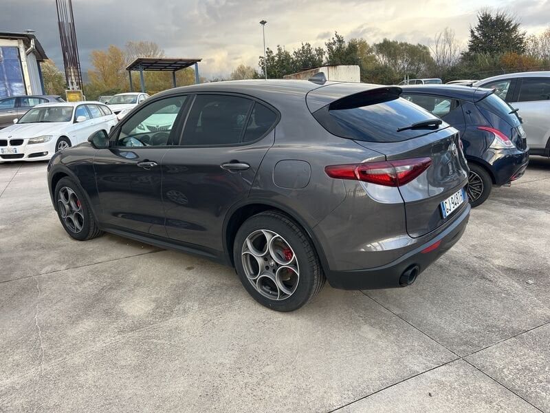 Alfa Romeo Stelvio 2022