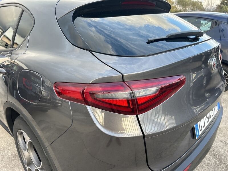 Alfa Romeo Stelvio 2022