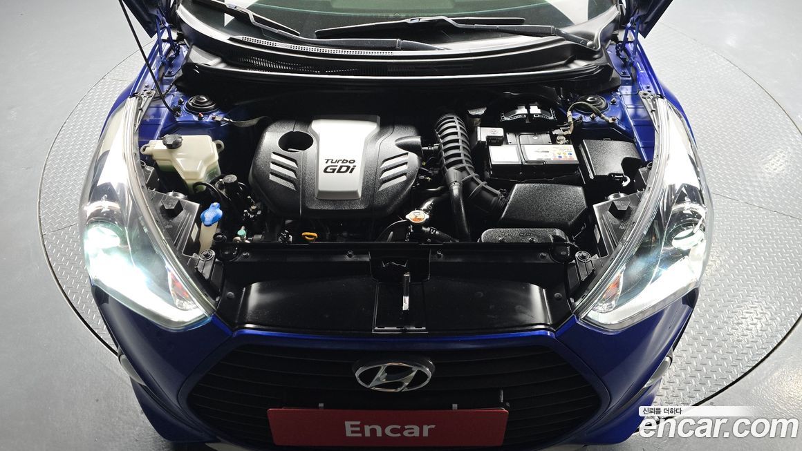 Hyundai Veloster 2013