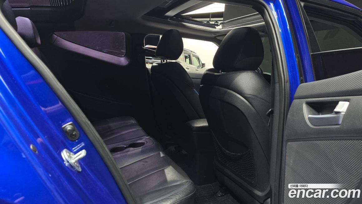 Hyundai Veloster 2013