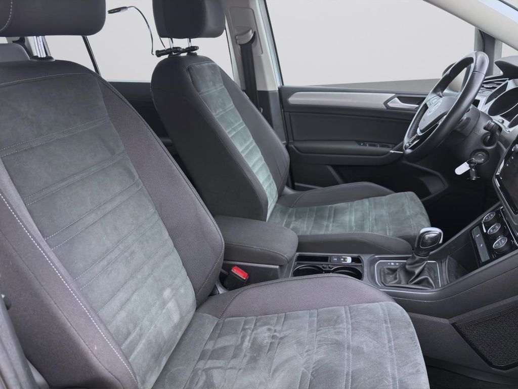 Volkswagen Touran 2021