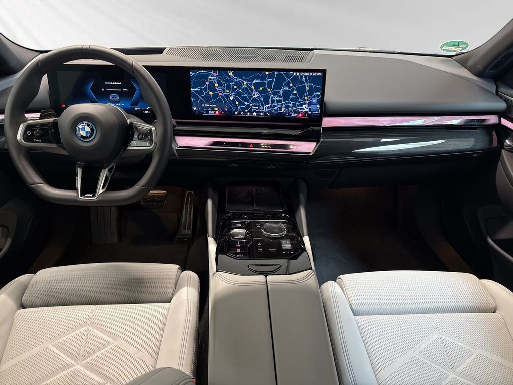 BMW i5 2024