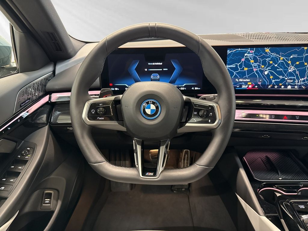 BMW i5 2024