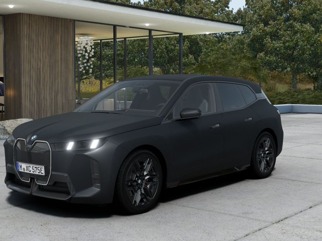 BMW iX
