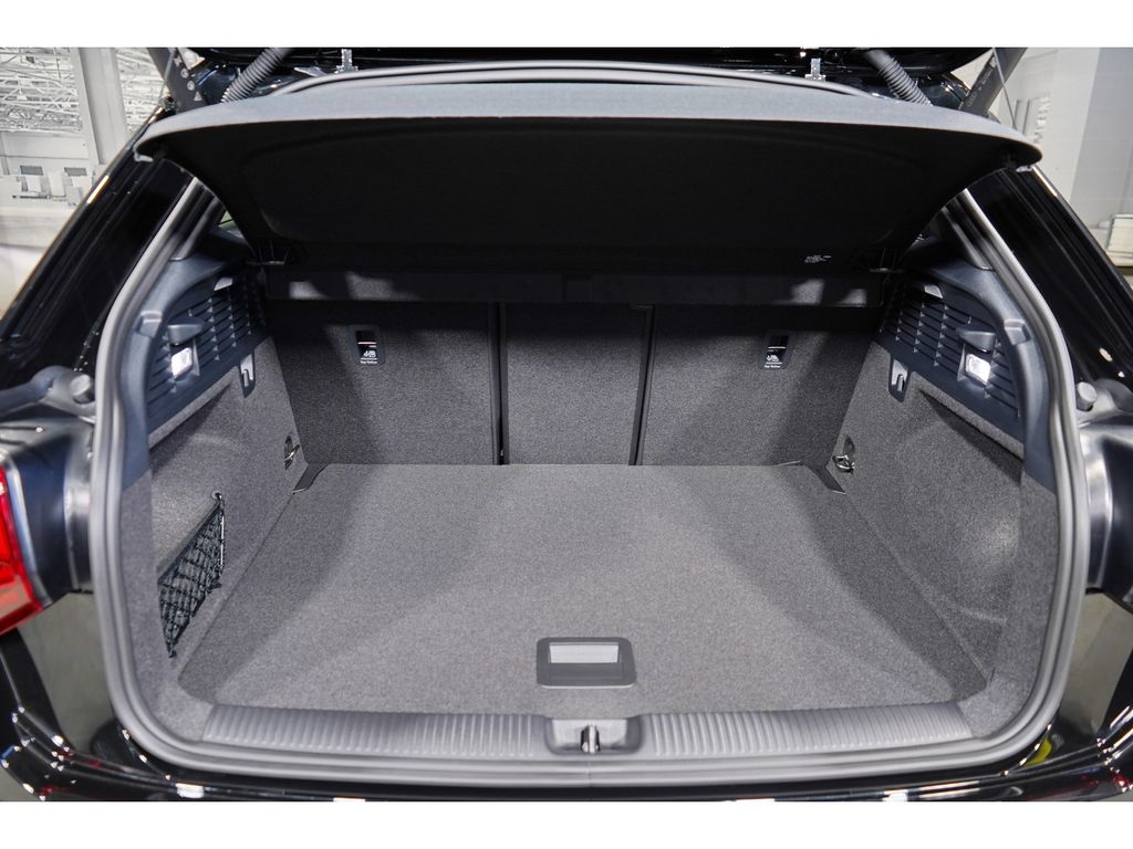 Audi SQ2 2025