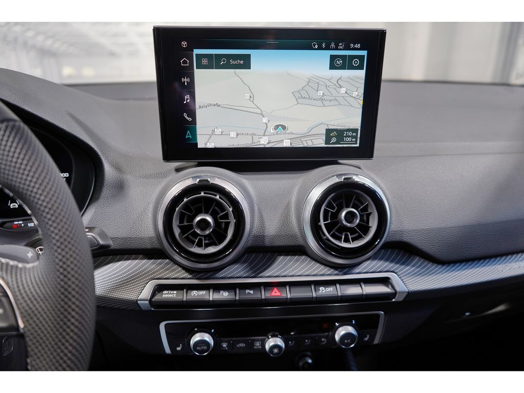 Audi SQ2 2025