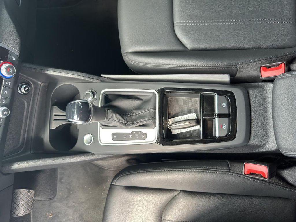 Audi Q2 2024