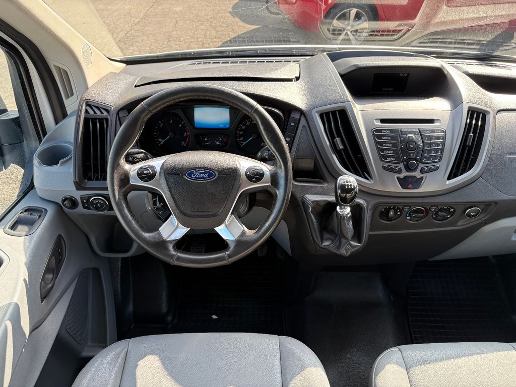 Ford Transit 2019
