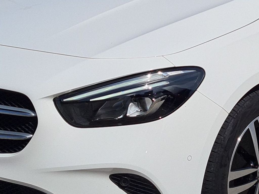 Mercedes-Benz B 220 2022