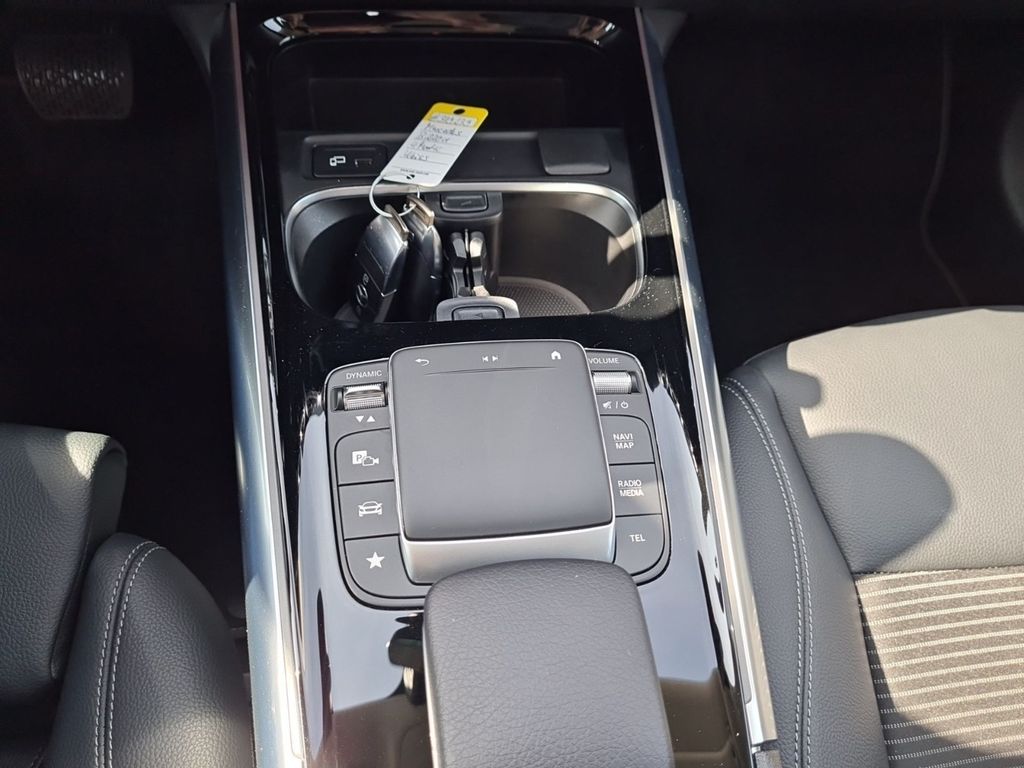 Mercedes-Benz B 220 2022