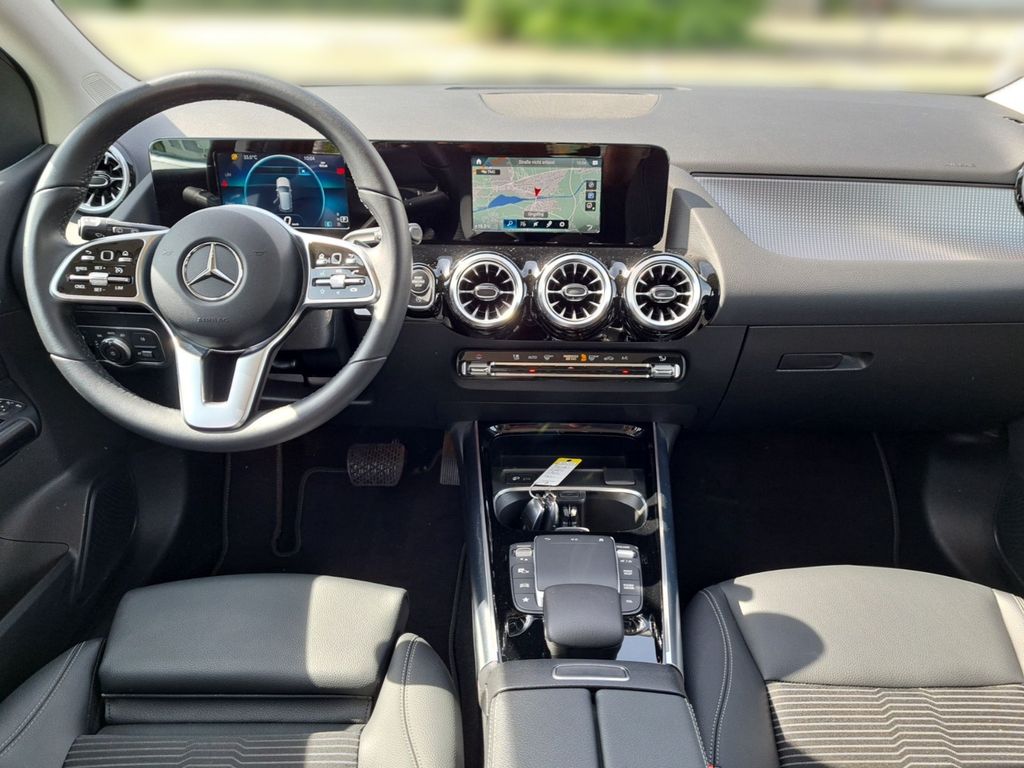 Mercedes-Benz B 220 2022