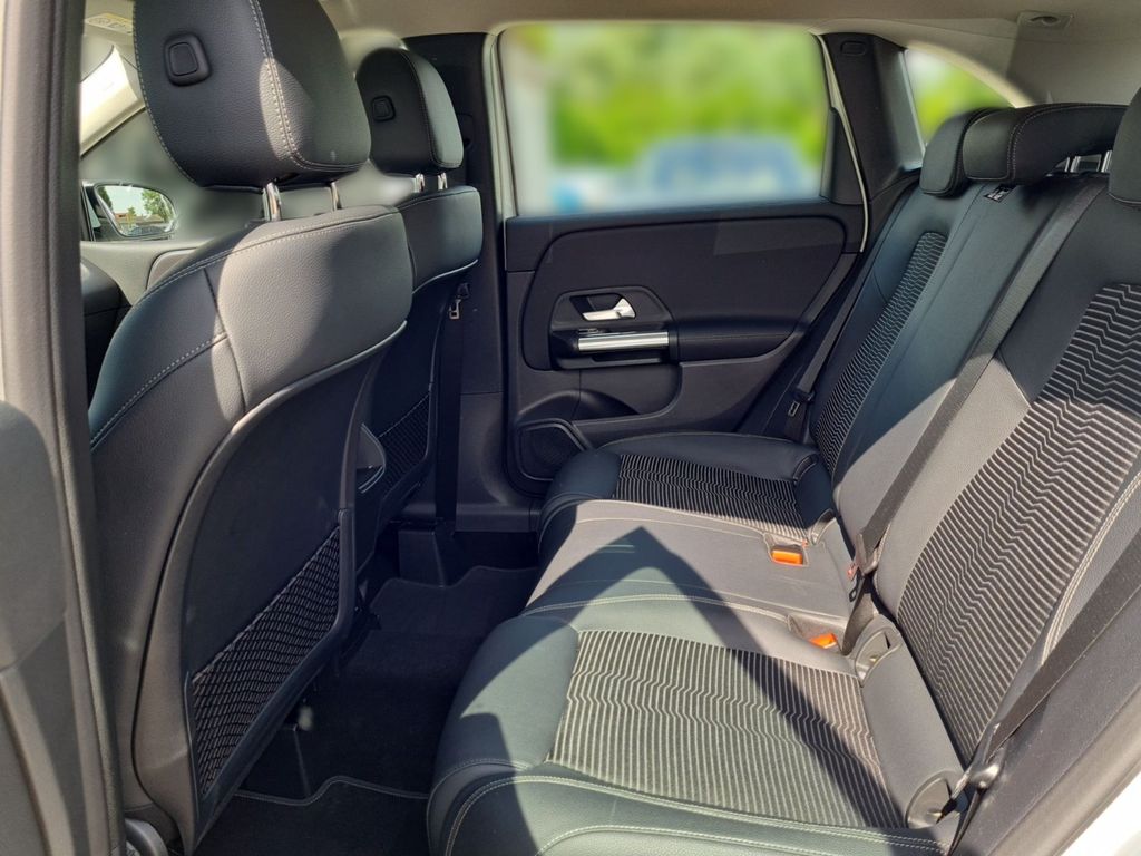 Mercedes-Benz B 220 2022