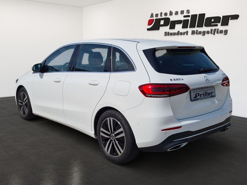 Mercedes-Benz B 220 2022
