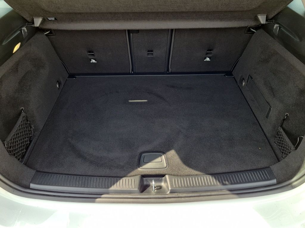 Mercedes-Benz B 220 2022