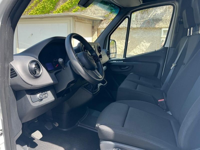 Mercedes-Benz Sprinter 2021