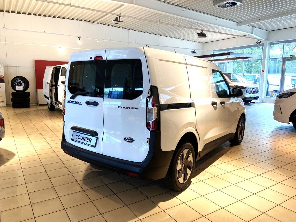 Ford Transit Courier 2025