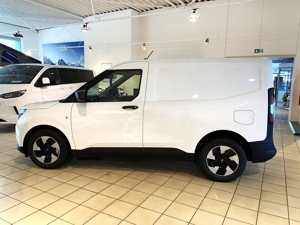 Ford Transit Courier 2025