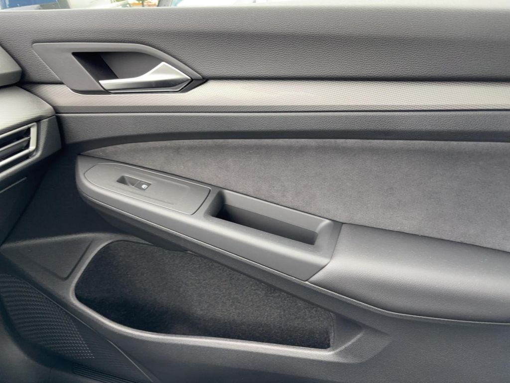 Volkswagen Golf 2024