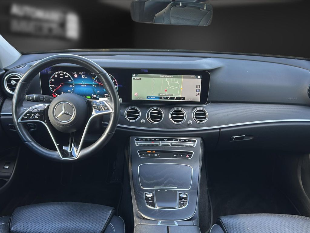 Mercedes-Benz E 300 2022