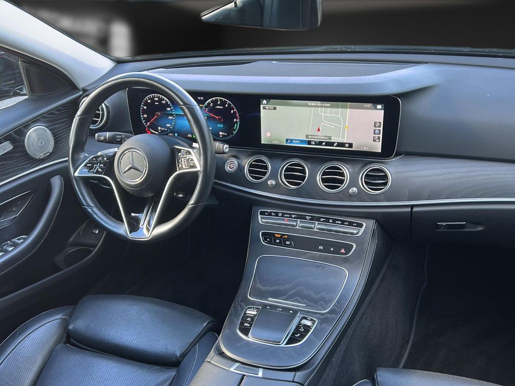 Mercedes-Benz E 300 2022