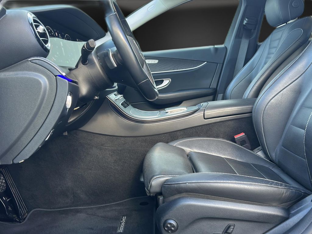 Mercedes-Benz E 300 2022