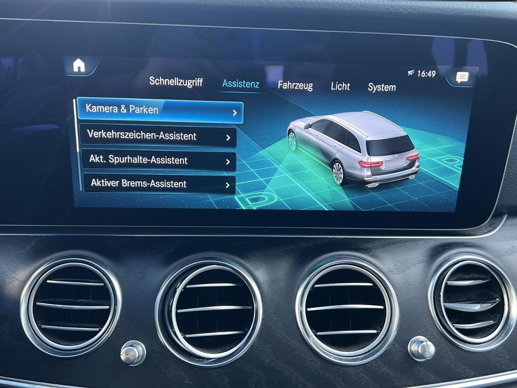 Mercedes-Benz E 300 2022