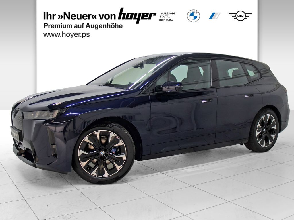 BMW iX
