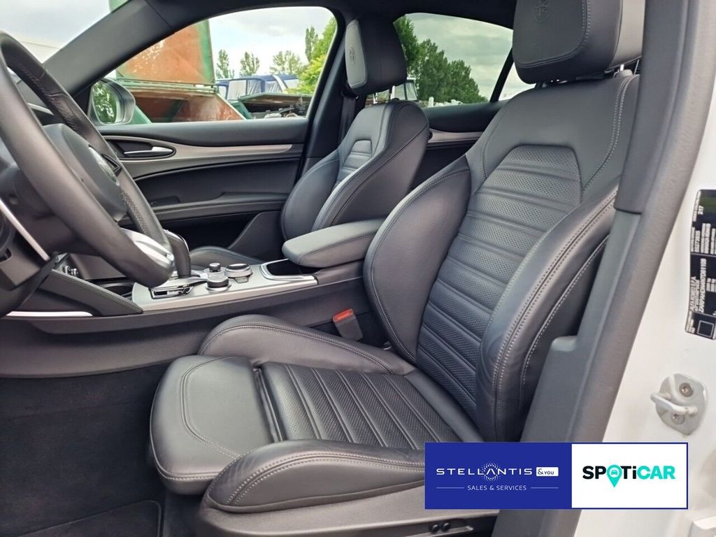 Alfa Romeo Stelvio 2023