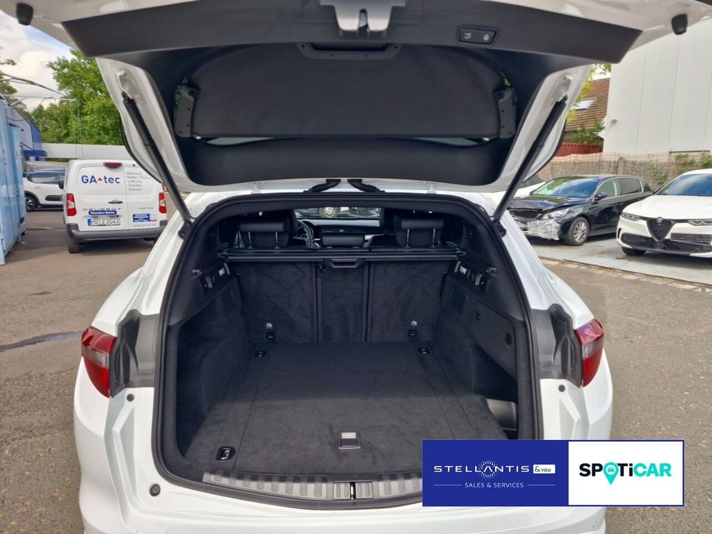 Alfa Romeo Stelvio 2023