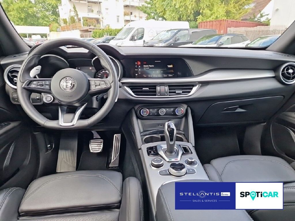 Alfa Romeo Stelvio 2023
