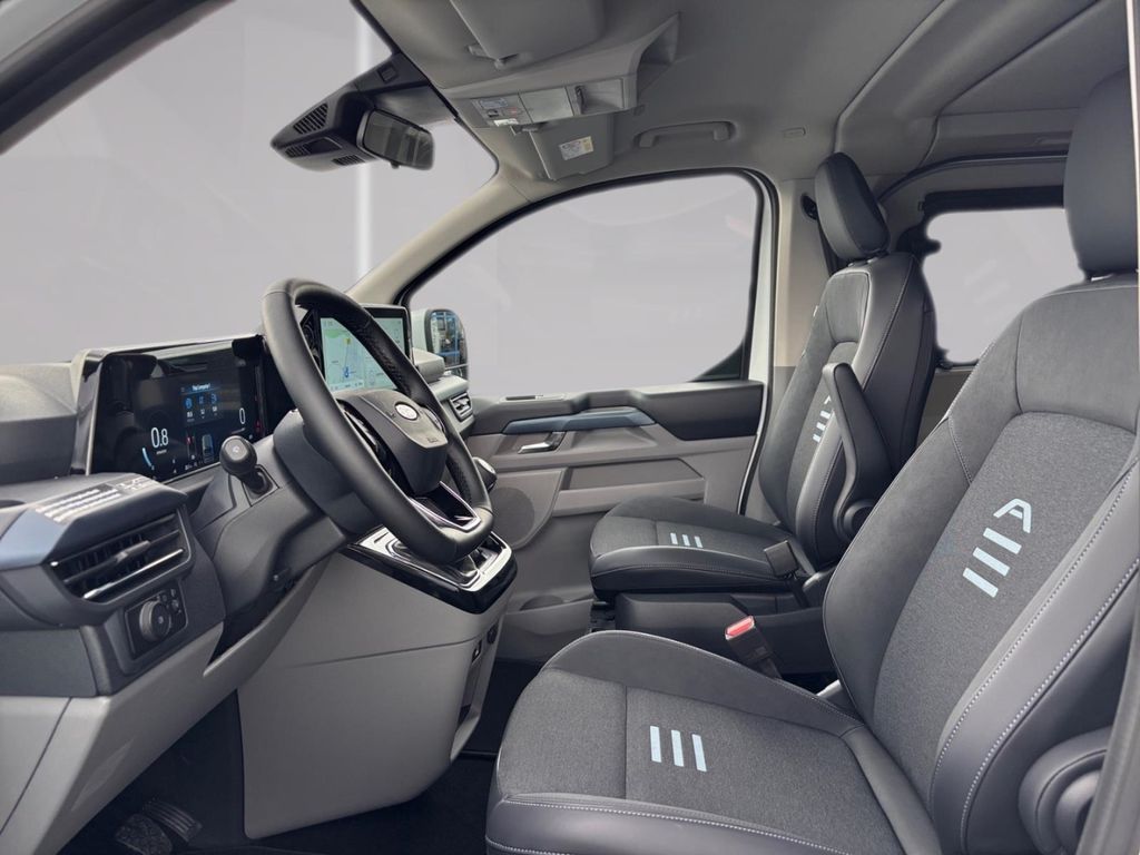 Ford Tourneo Custom 2025