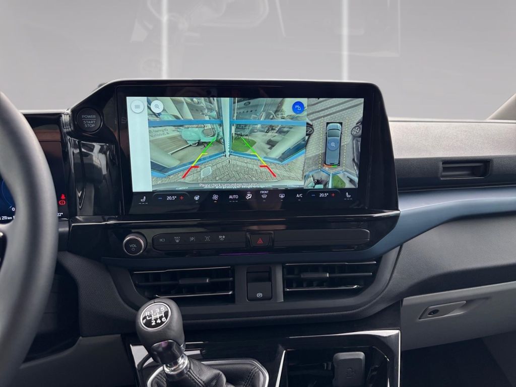 Ford Tourneo Custom 2025