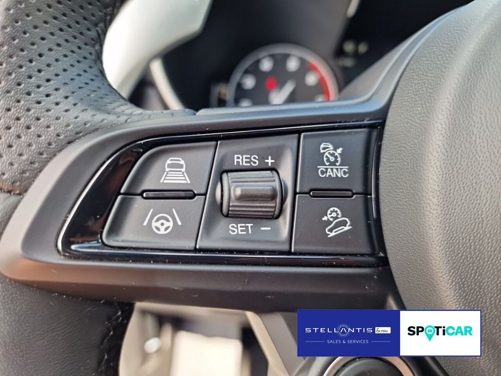 Alfa Romeo Stelvio 2023