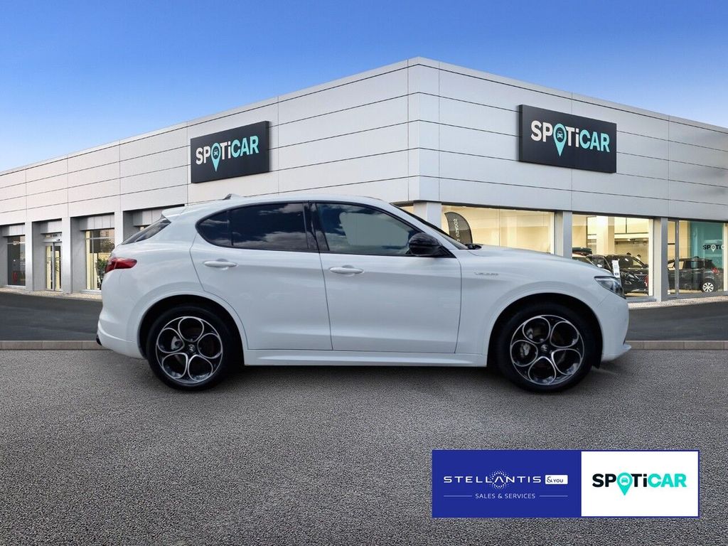 Alfa Romeo Stelvio 2023