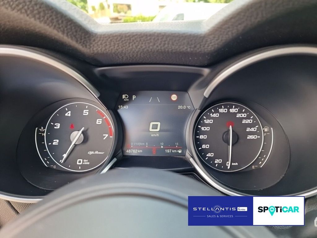 Alfa Romeo Stelvio 2023