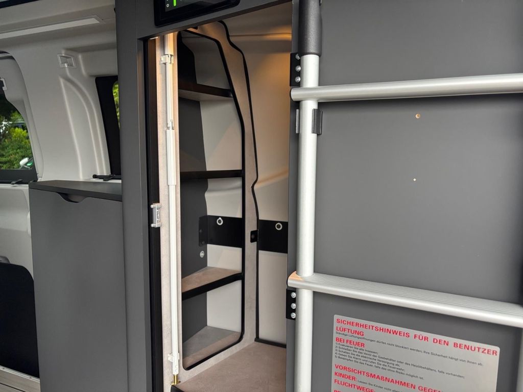 Ford Tourneo Custom 2025