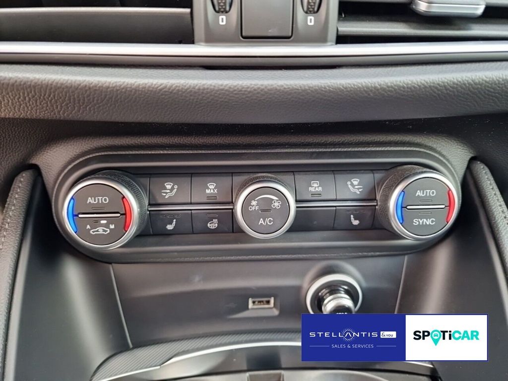 Alfa Romeo Stelvio 2023